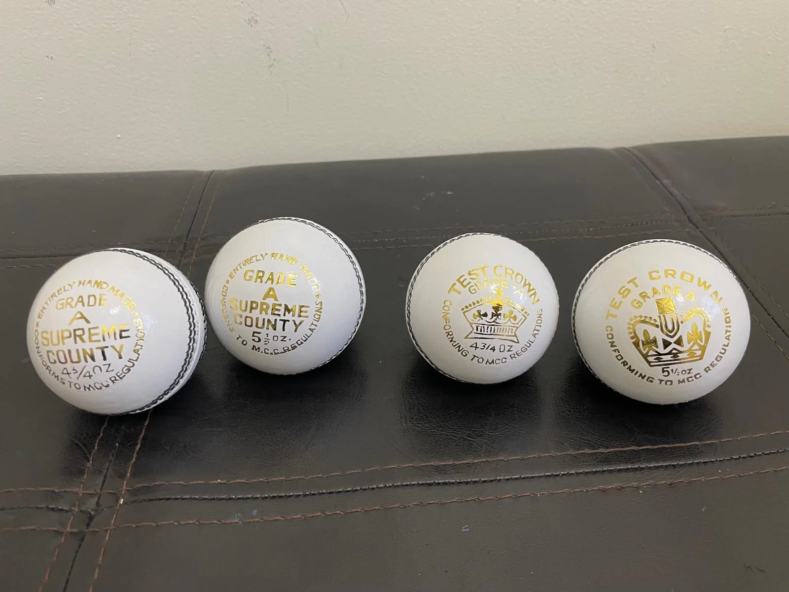 Drona Cricket Ball - Image 3