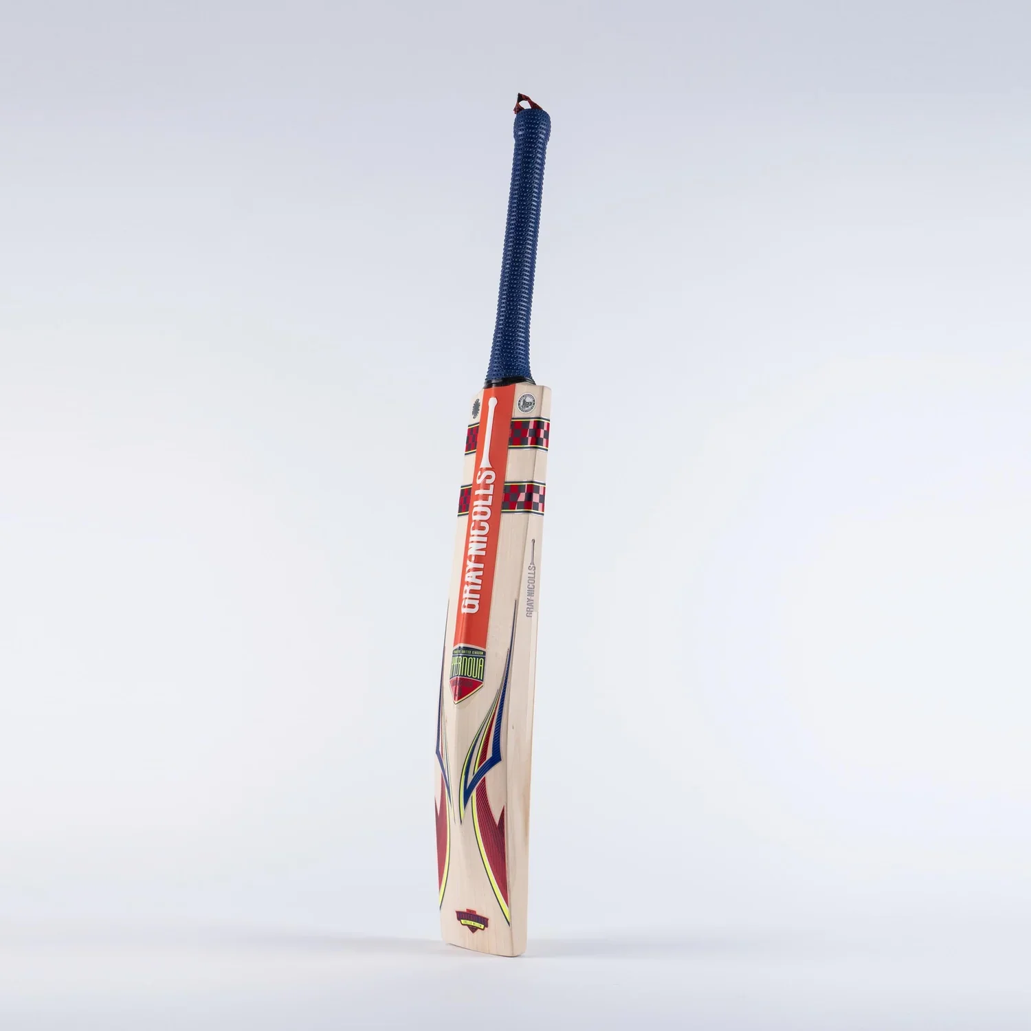 GRAY NICOLLS HYPERNOVA GEN 1.0  PRO PERFORMANCE ENGLISH WILLOW CRICKET BAT - Image 2