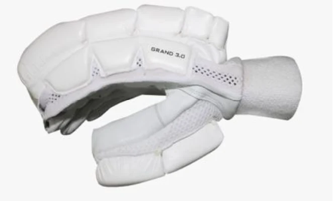 MRF Genius Grand Edition 3.0 Batting Gloves - Image 3